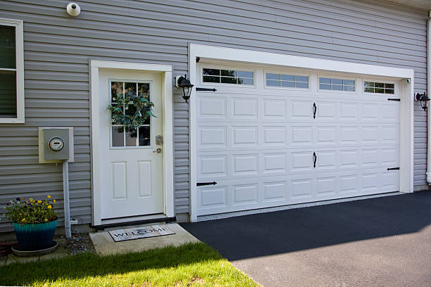 24/7 Emergency Garage Door Roller Replacement experts in Lanett, AL